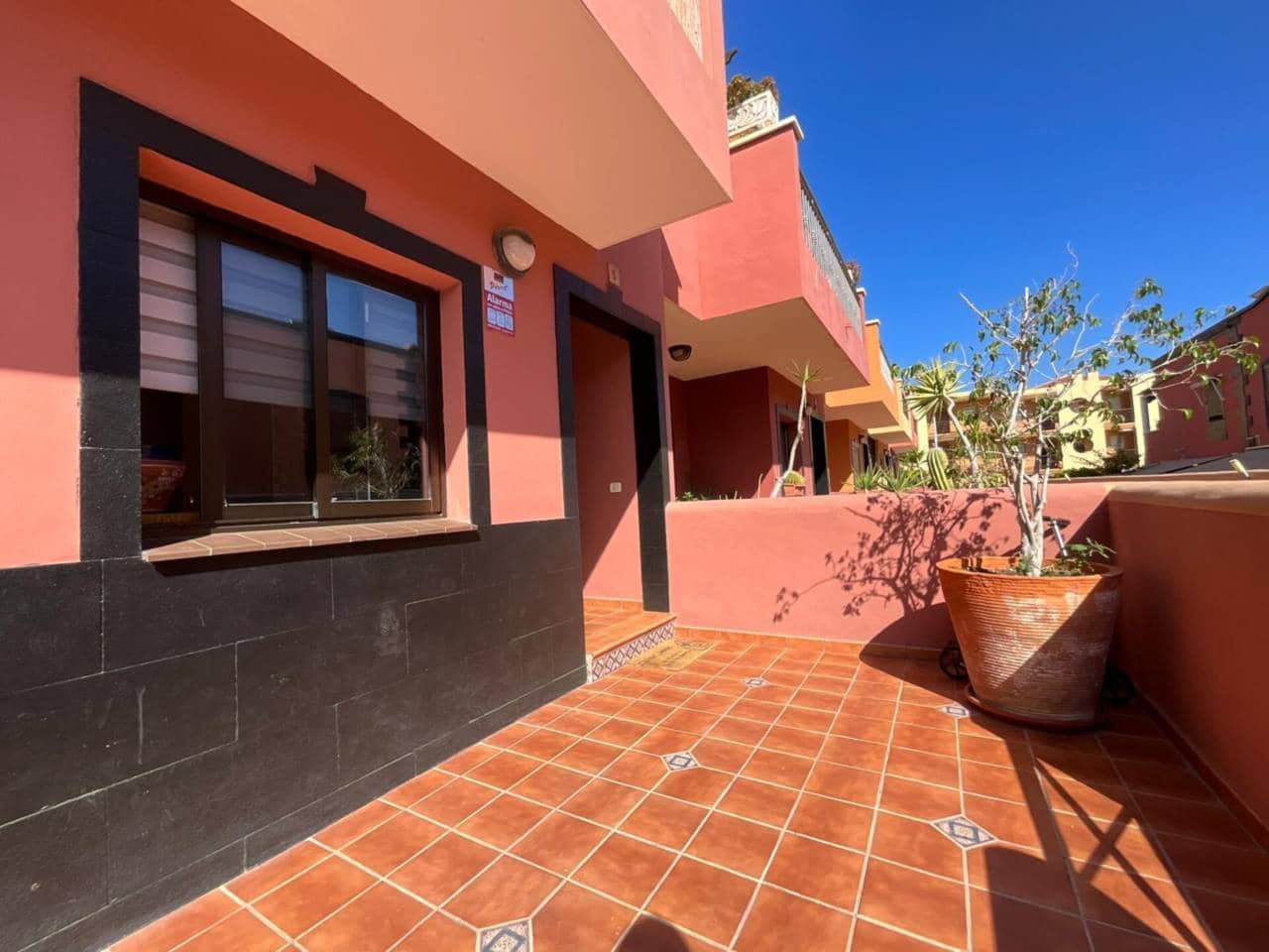 3 soverom Hus til salgs i Adeje med svømmebasseng garasje - € 575 000 (Ref: 9402750)