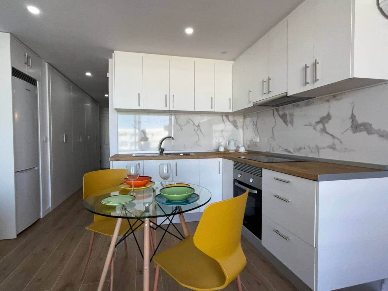 1 soveværelse Lejlighed til salg i San Miguel de Abona med swimmingpool - € 175.000 (Ref: 9402876)