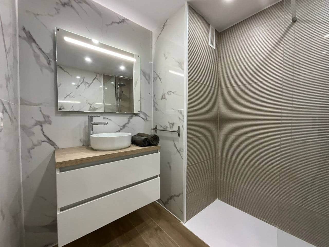 1 soveværelse Lejlighed til salg i San Miguel de Abona med swimmingpool - € 175.000 (Ref: 9402876)