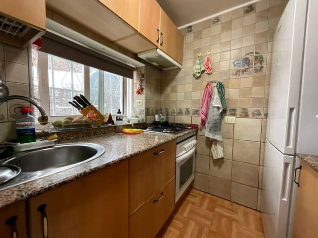 3 soveværelse Bungalow til salg i Adeje med swimmingpool - € 464.000 (Ref: 9409100)