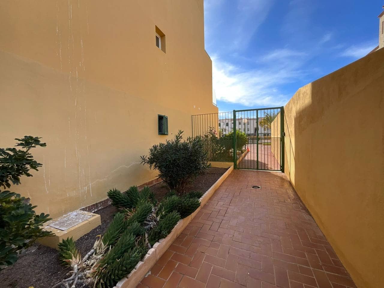 1 Zimmer Wohnung zu verkaufen in Arona mit Pool - 157.500 € (Ref: 9448597)