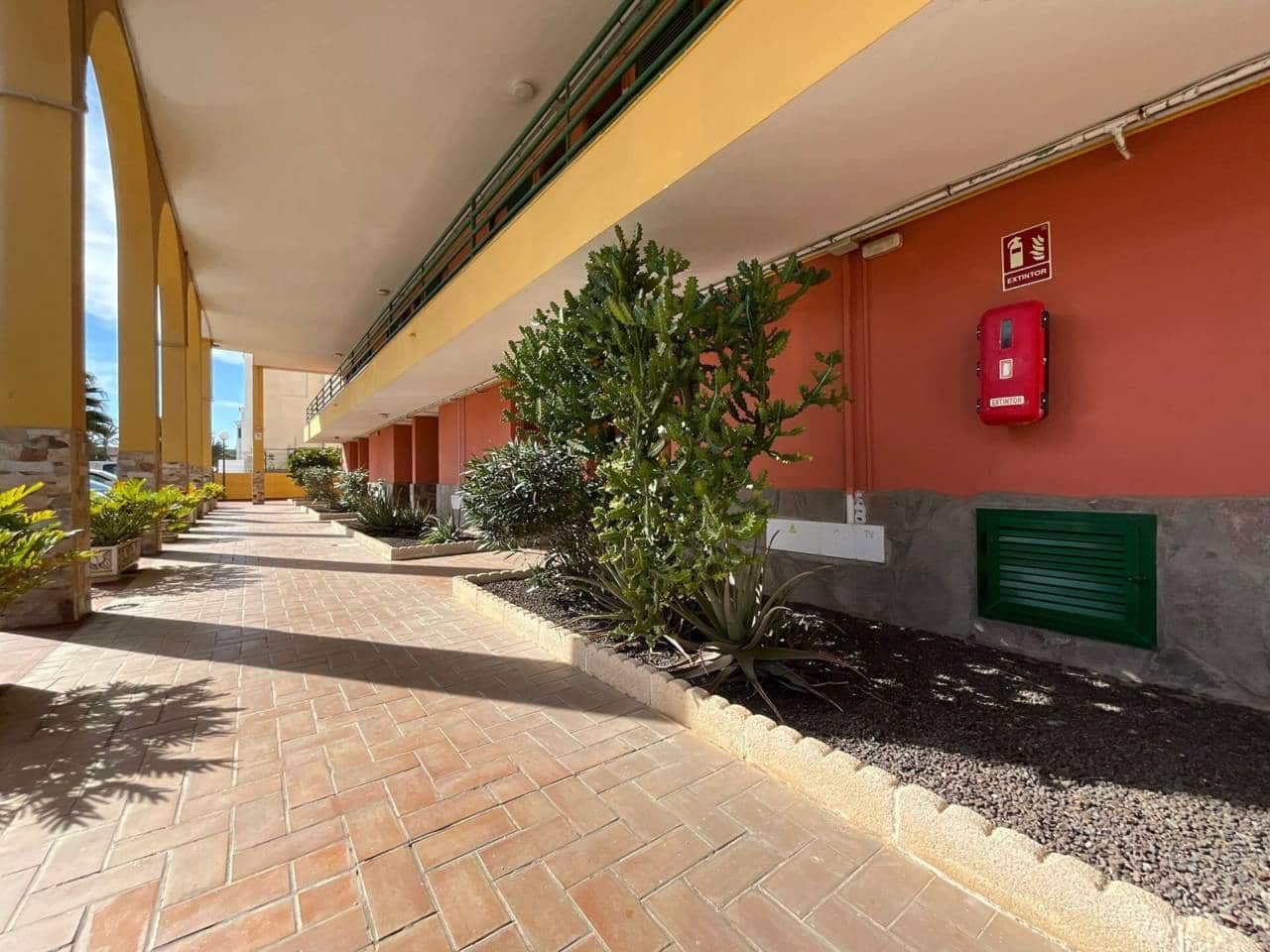 1 Zimmer Wohnung zu verkaufen in Arona mit Pool - 157.500 € (Ref: 9448597)