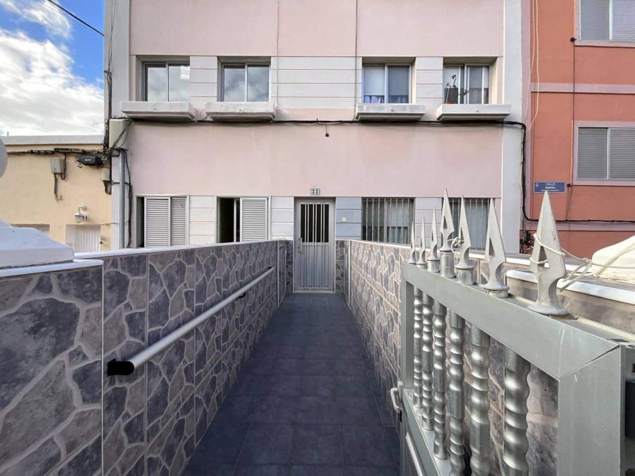 3 soverom Leilighet til salgs i Santa Cruz de Tenerife - € 168 000 (Ref: 9452508)