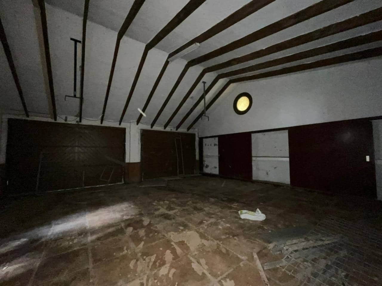 3 bedroom Villa for sale in Los Llanos de Aridane with garage - € 380,000 (Ref: 9460930)