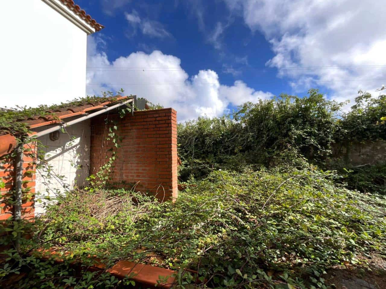 3 bedroom Villa for sale in Los Llanos de Aridane with garage - € 380,000 (Ref: 9460930)