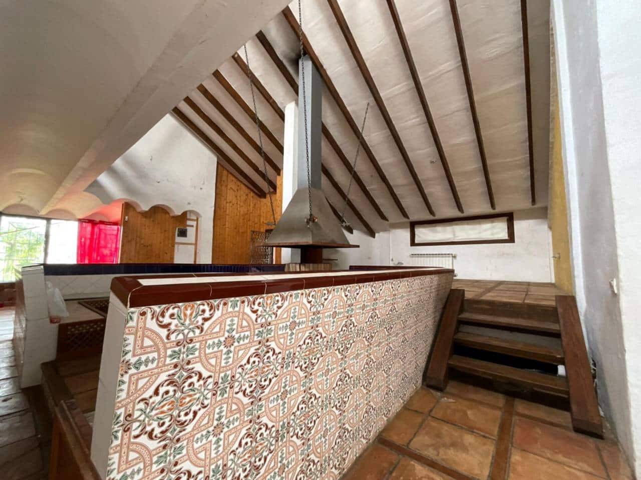 3 bedroom Villa for sale in Los Llanos de Aridane with garage - € 380,000 (Ref: 9460930)