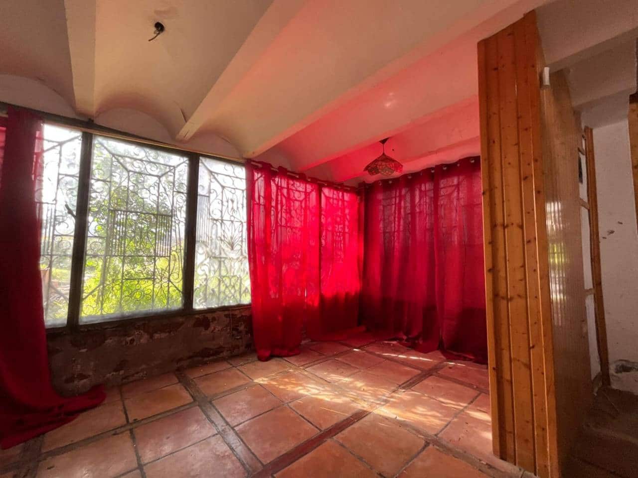 3 bedroom Villa for sale in Los Llanos de Aridane with garage - € 380,000 (Ref: 9460930)