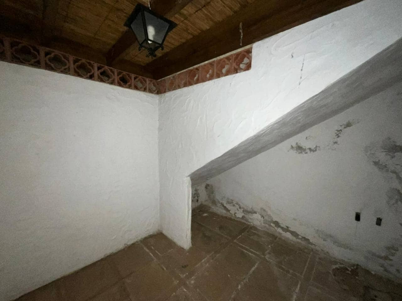 3 bedroom Villa for sale in Los Llanos de Aridane with garage - € 380,000 (Ref: 9460930)