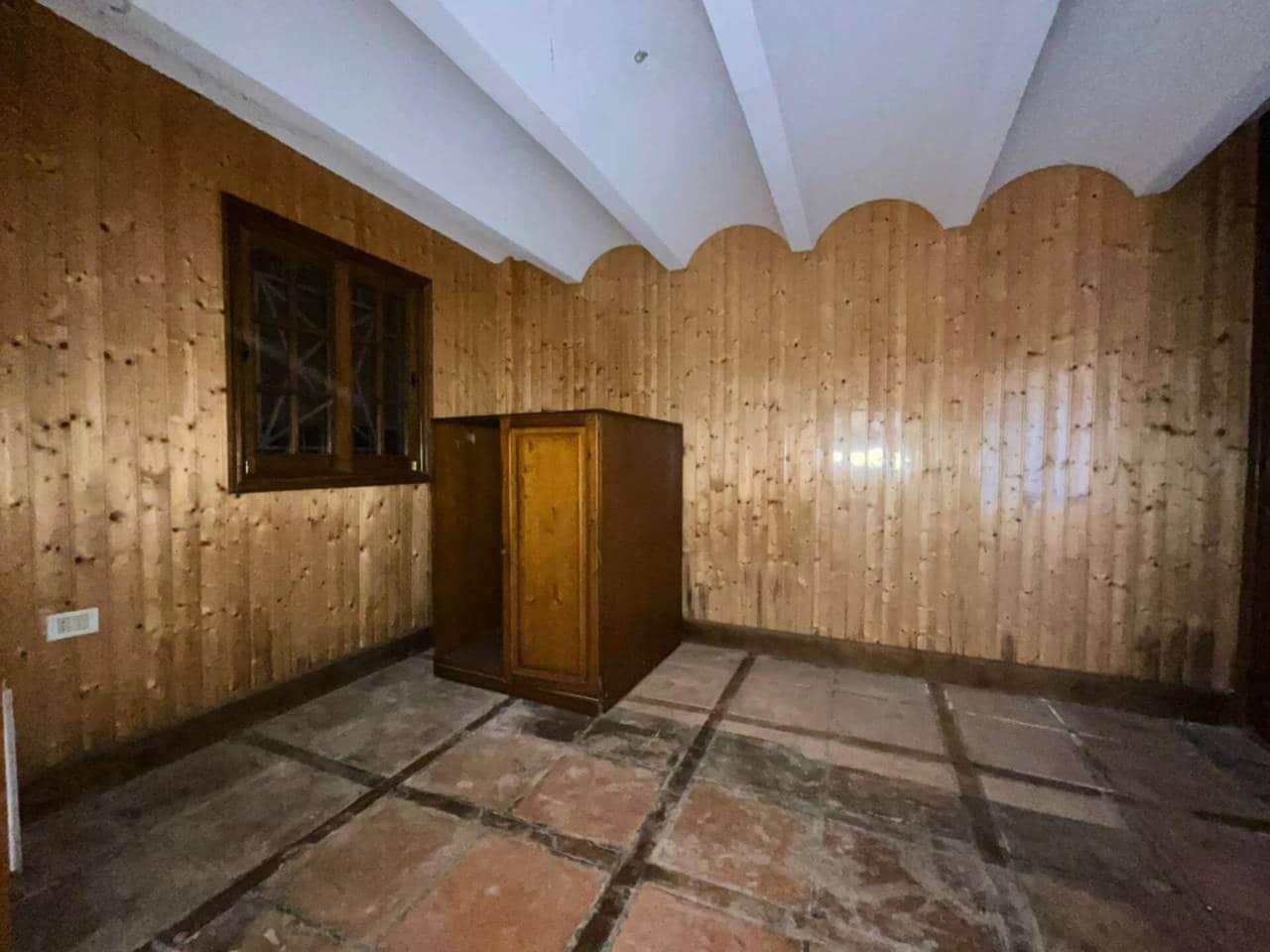 3 bedroom Villa for sale in Los Llanos de Aridane with garage - € 380,000 (Ref: 9460930)