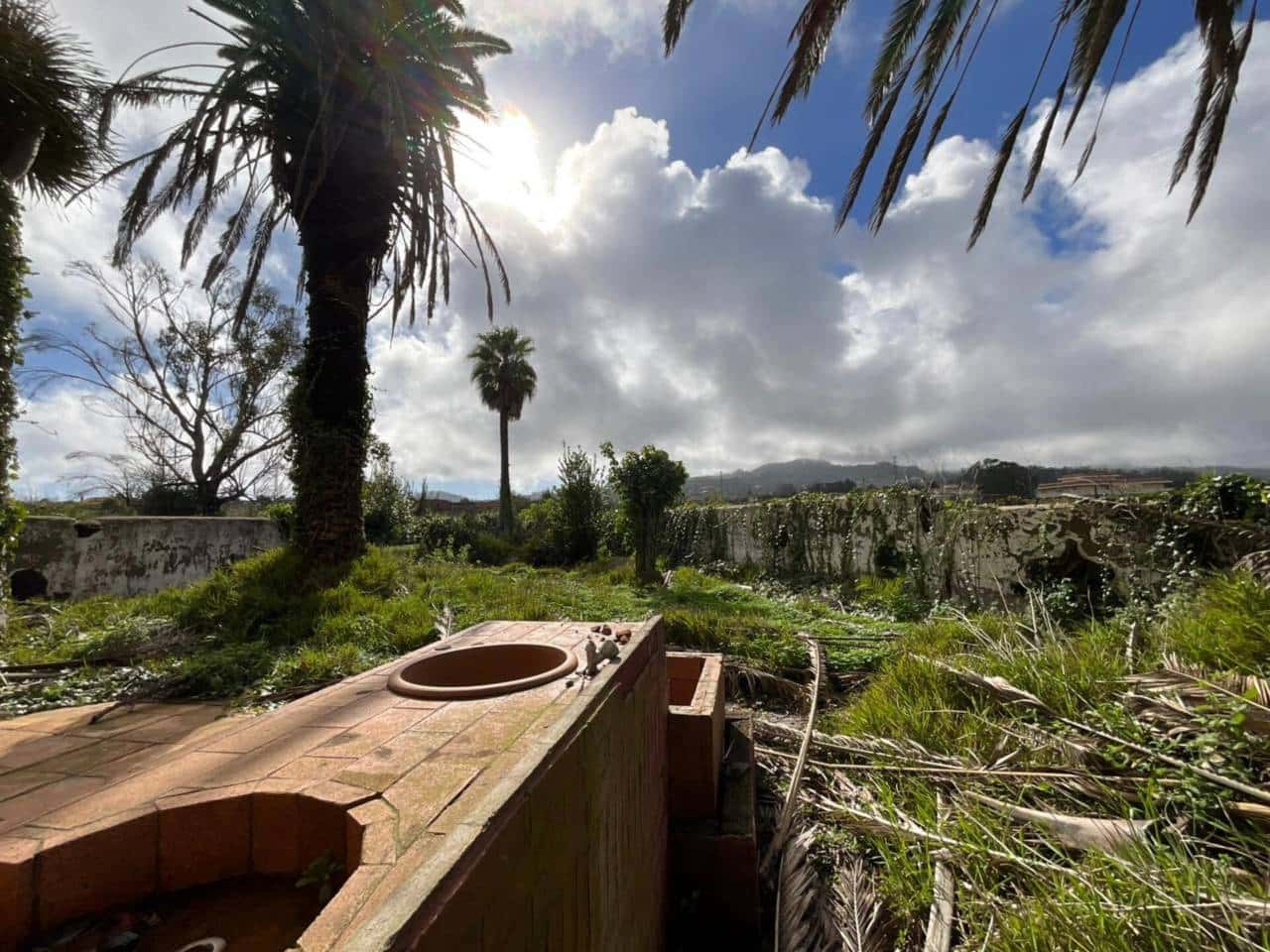 3 bedroom Villa for sale in Los Llanos de Aridane with garage - € 380,000 (Ref: 9460930)