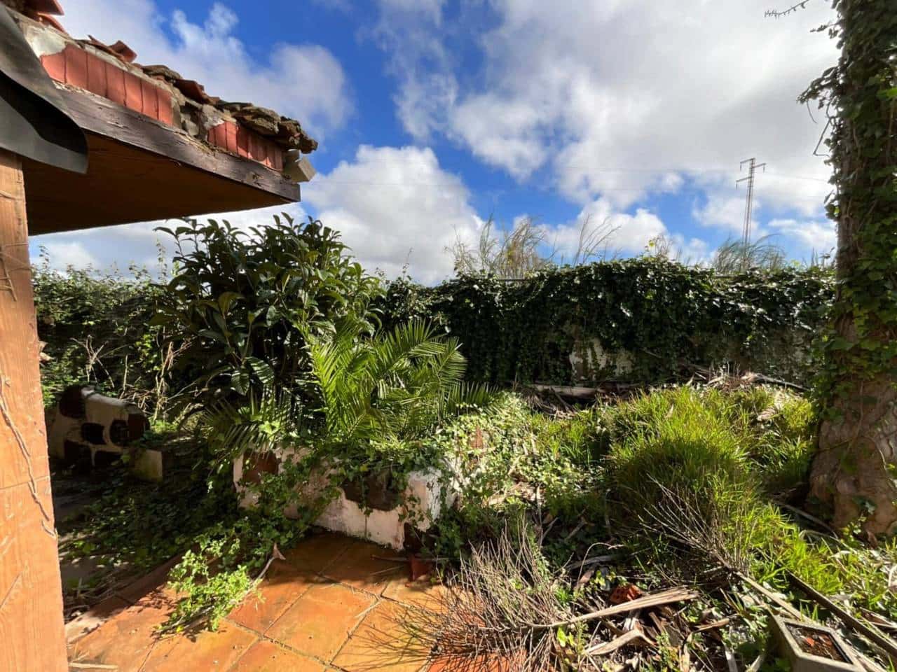 3 bedroom Villa for sale in Los Llanos de Aridane with garage - € 380,000 (Ref: 9460930)