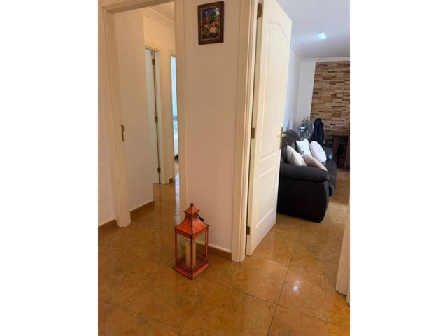 3 soveværelse Lejlighed til salg i Granadilla de Abona med garage - € 228.000 (Ref: 9485497)