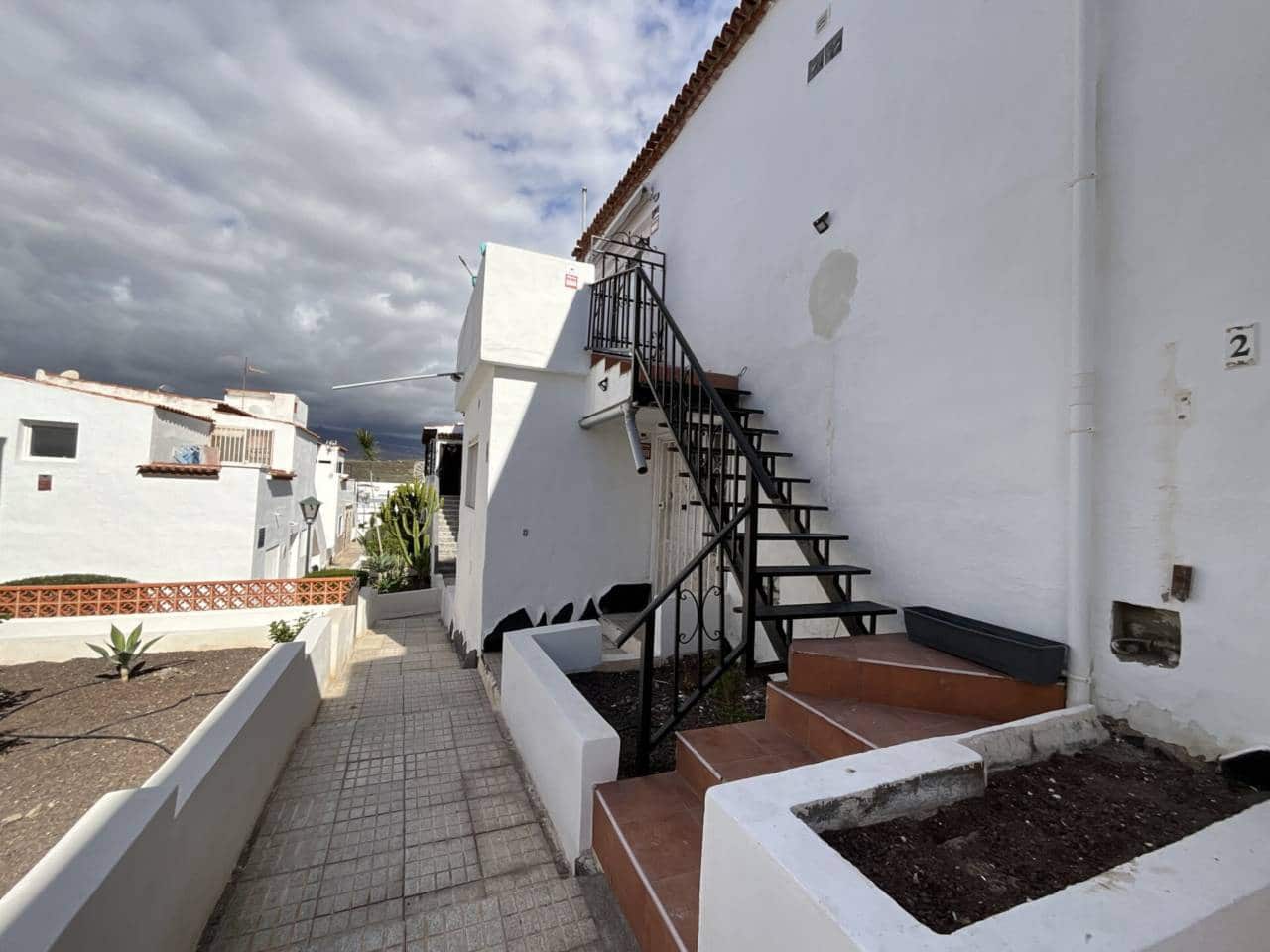 2 bedroom Townhouse for sale in Arona with pool - € 252,000 (Ref: 9486604)