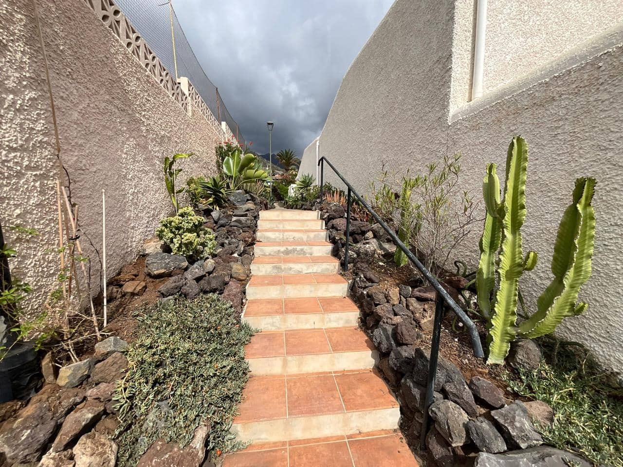 2 bedroom Bungalow for sale in Costa Adeje - € 460,000 (Ref: 9603589)