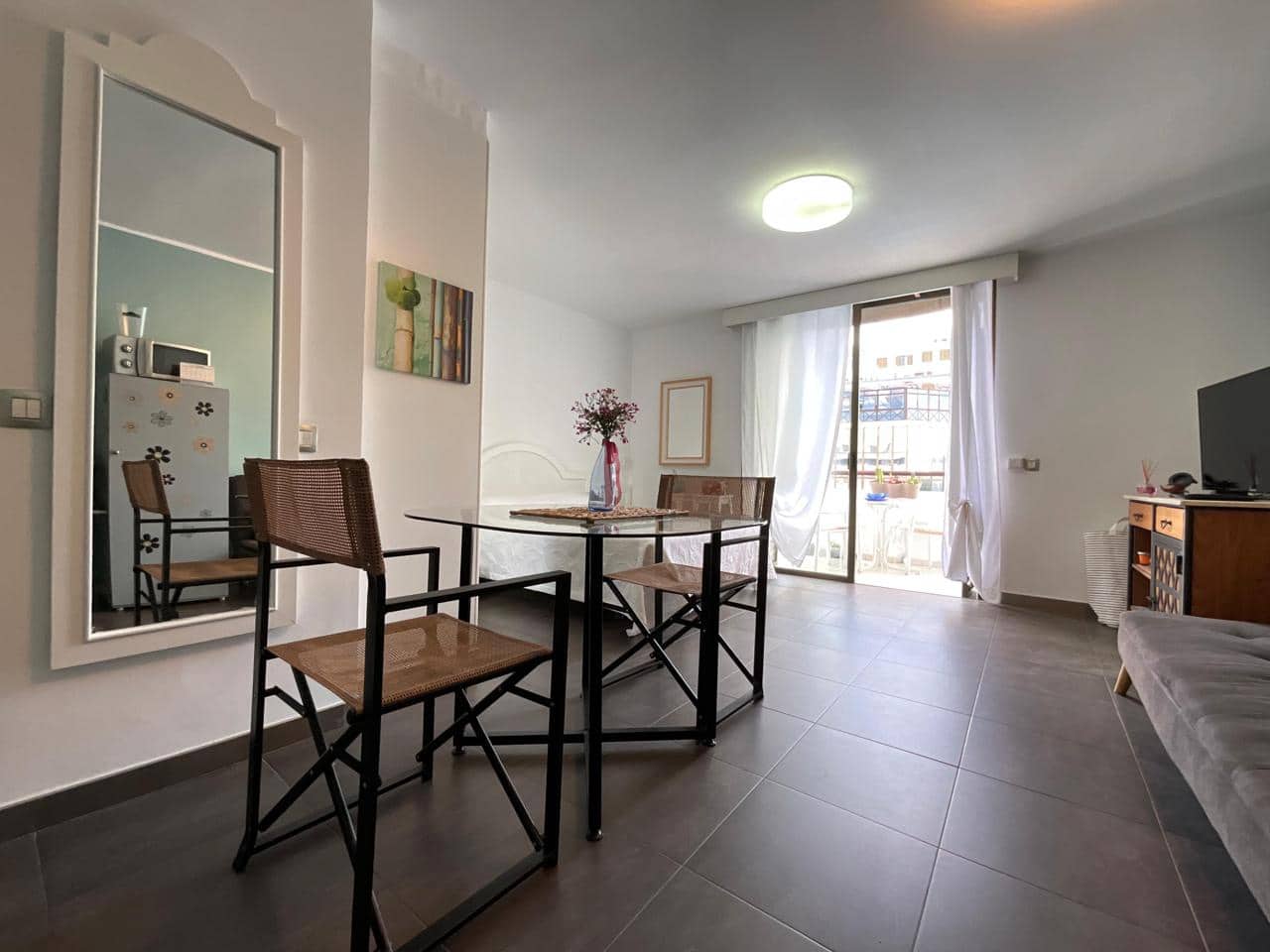 Flat te koop in Costa Adeje met garage - € 180.000 (Ref: 9603591)