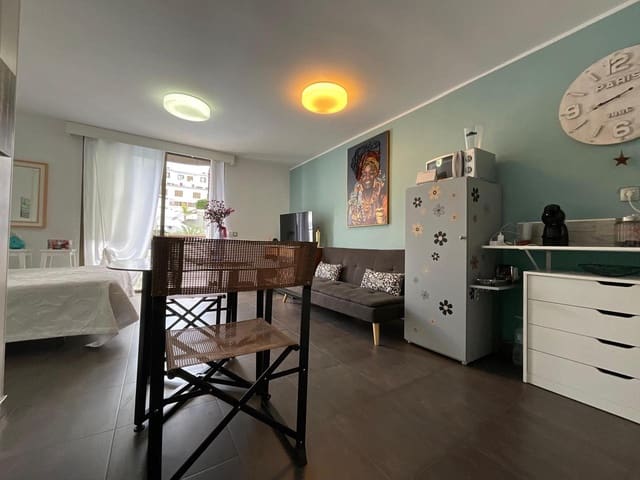 Flat te koop in Torviscas Centro y Alto, Adeje met garage - € 180.000 (Ref: 9603591)