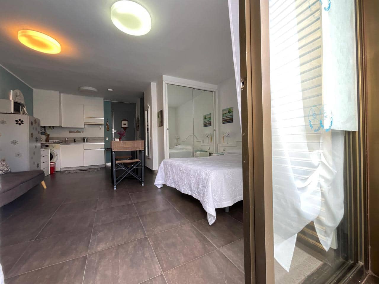 Flat te koop in Costa Adeje met garage - € 180.000 (Ref: 9603591)