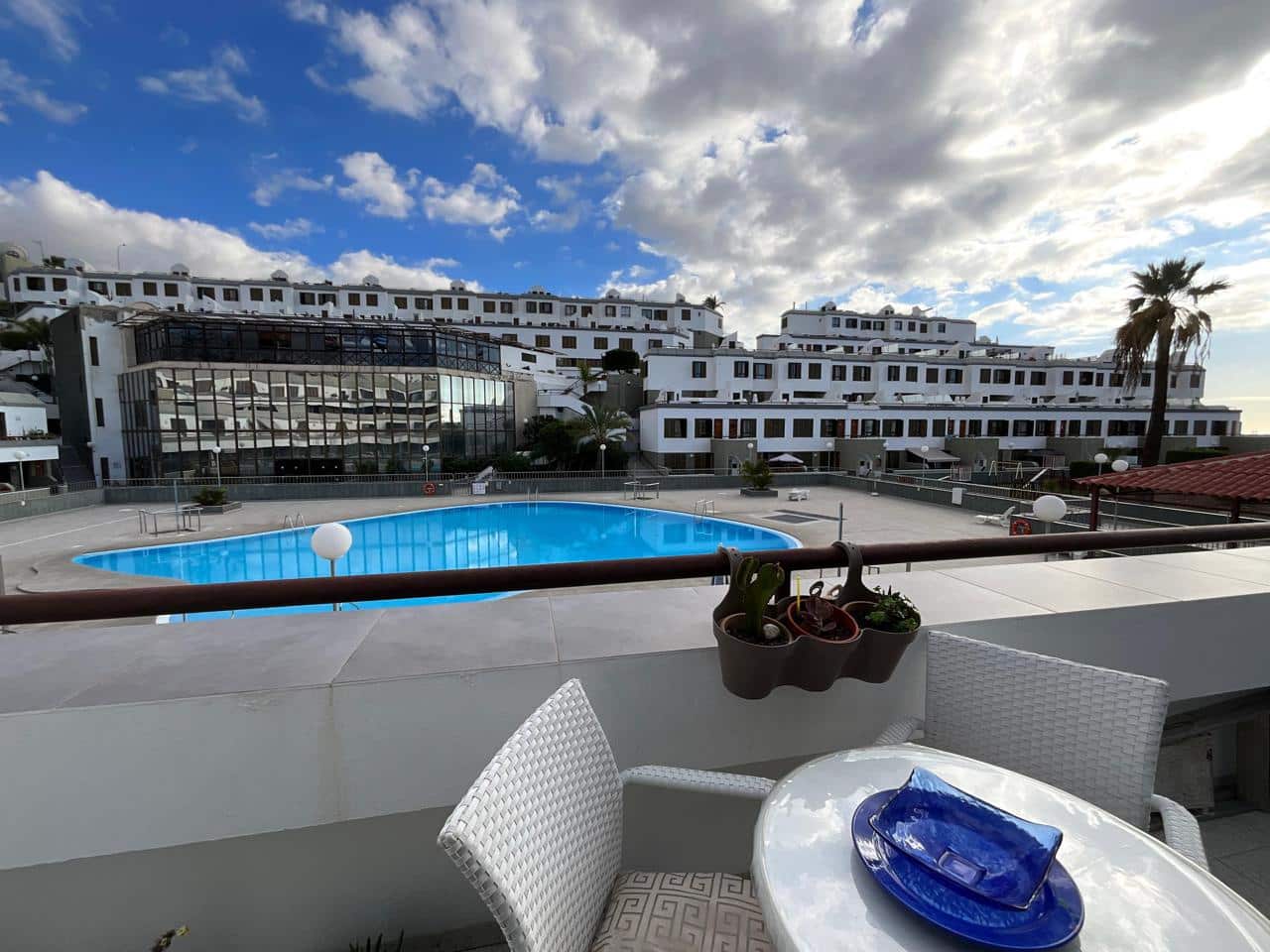 Flat te koop in Costa Adeje met garage - € 180.000 (Ref: 9603591)