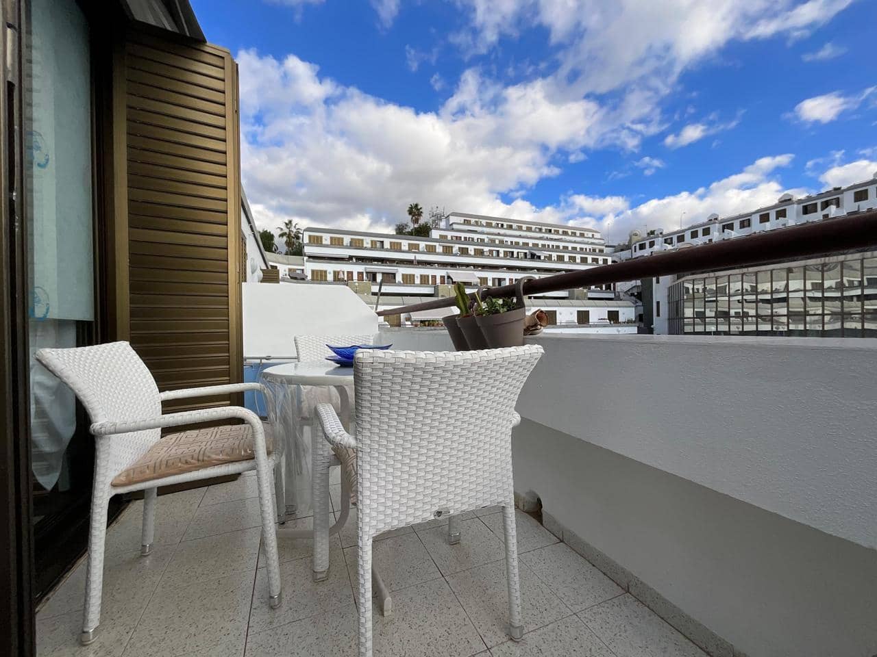 Flat te koop in Costa Adeje met garage - € 180.000 (Ref: 9603591)