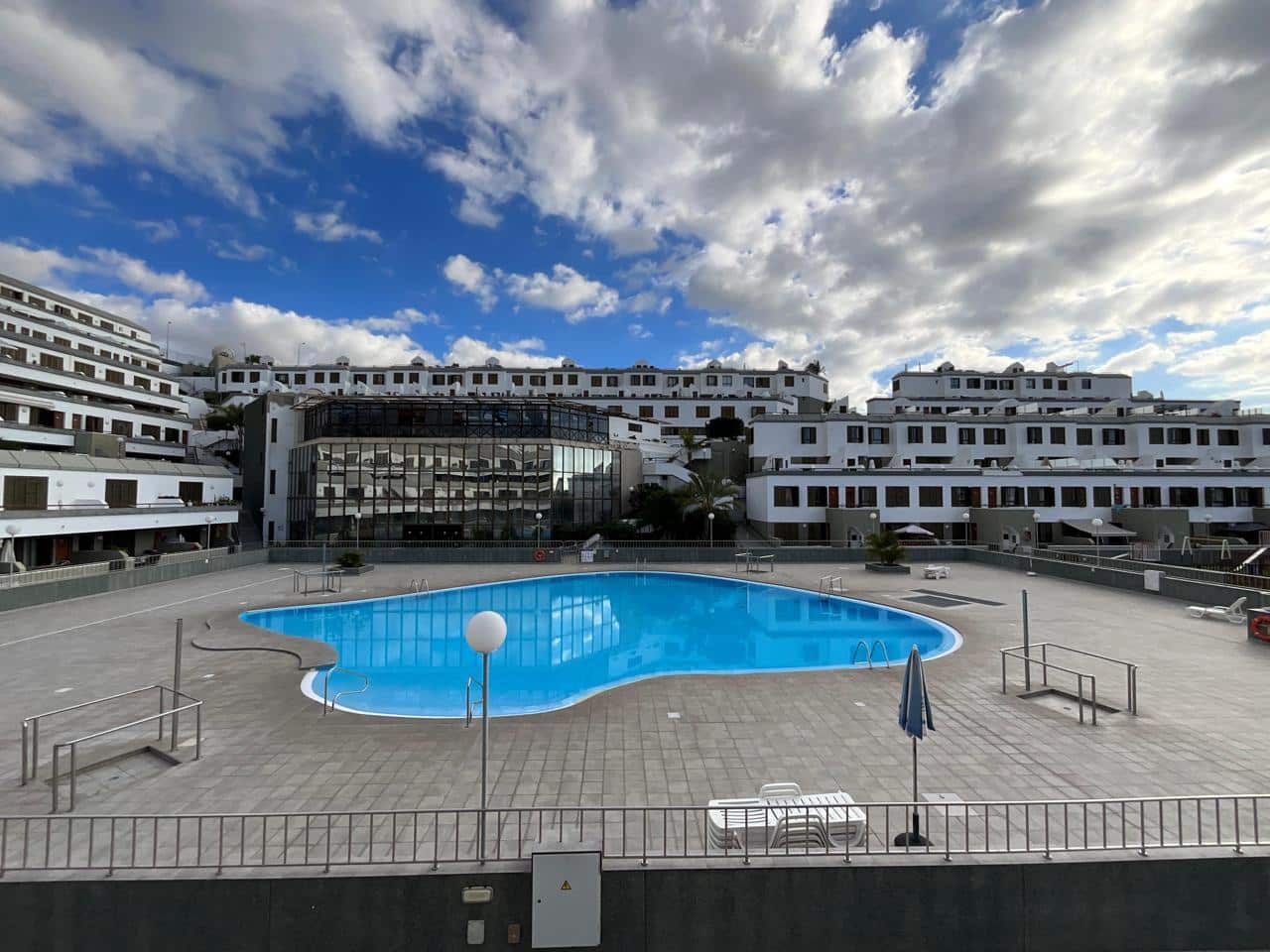 Flat te koop in Costa Adeje met garage - € 180.000 (Ref: 9603591)