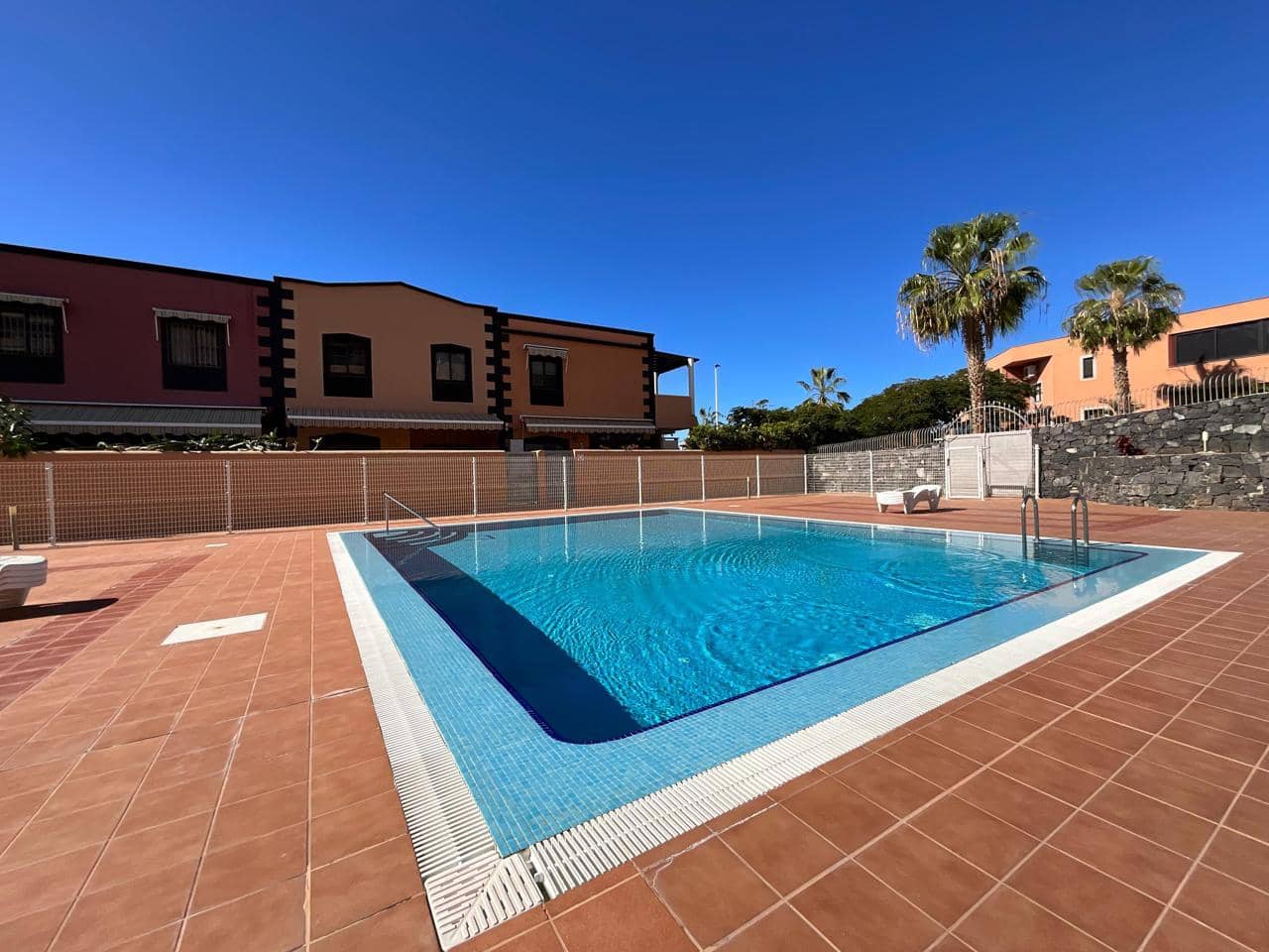 3 bedroom Villa for sale in Adeje with pool garage - € 780,000 (Ref: 9607063)