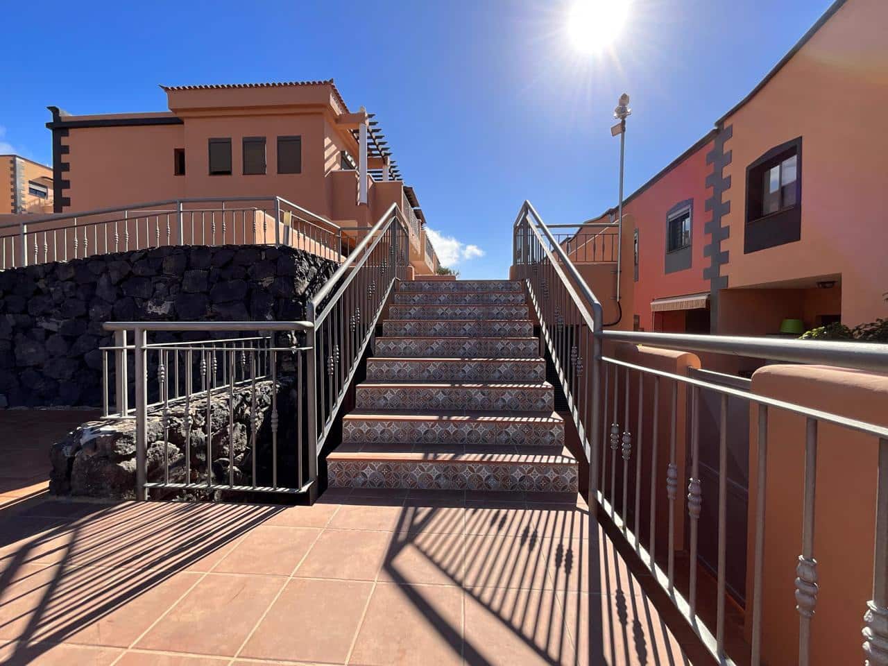 3 bedroom Villa for sale in Adeje with pool garage - € 780,000 (Ref: 9607063)