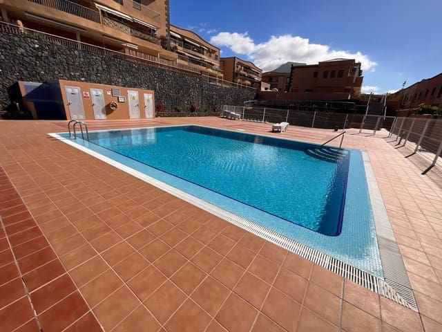 Chalet de 3 habitaciones en Casco Urbano, Adeje en venta con piscina garaje - 780.000 € (Ref: 9607063)