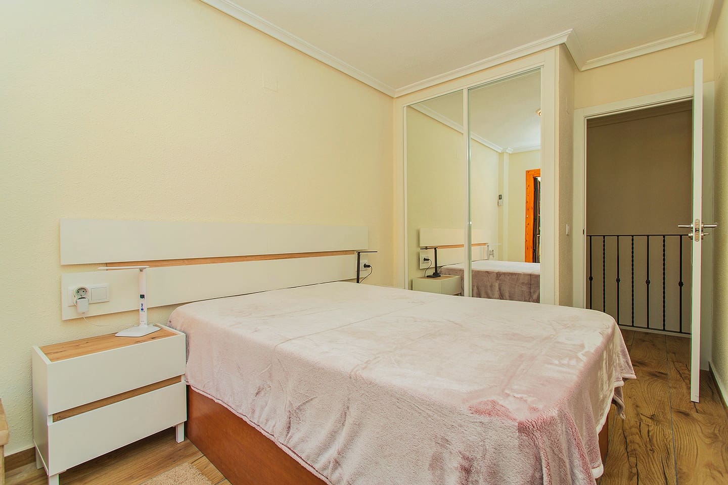 2 bedroom Townhouse for rent in La Mata with pool - € 800 (Ref: 9394385)