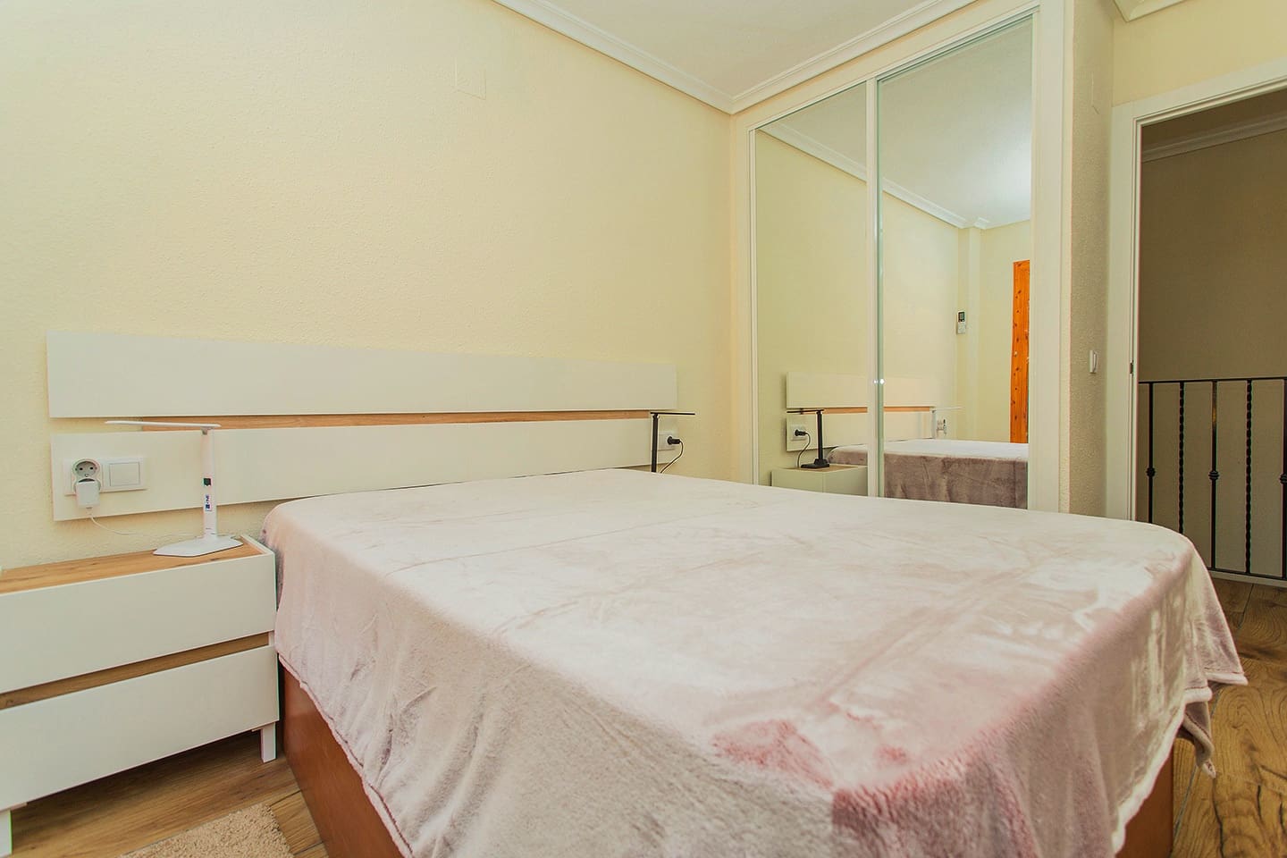 2 bedroom Townhouse for rent in La Mata with pool - € 800 (Ref: 9394385)