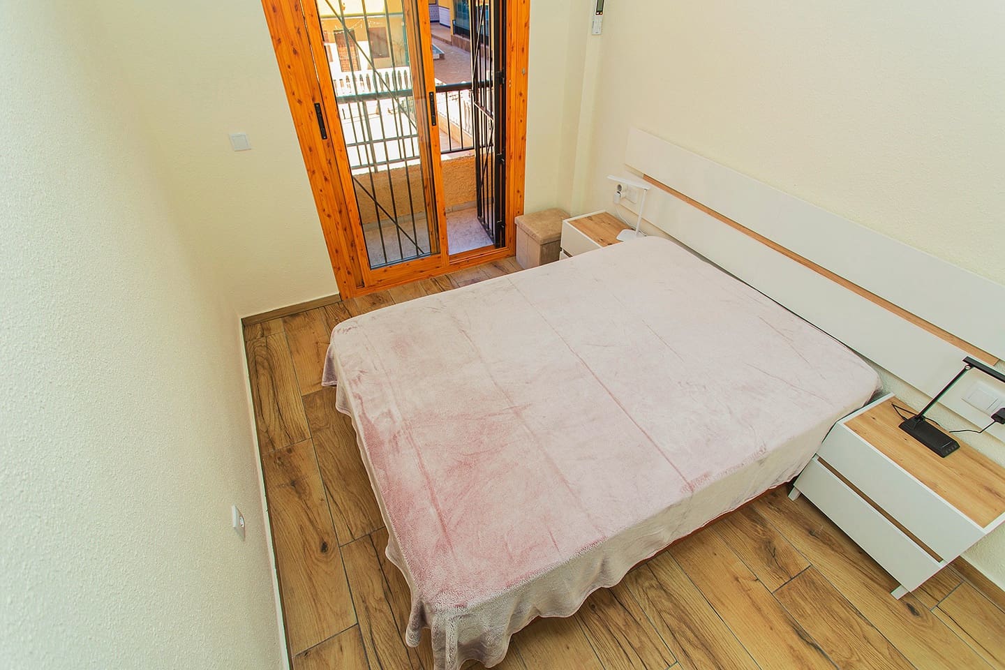 2 bedroom Townhouse for rent in La Mata with pool - € 800 (Ref: 9394385)