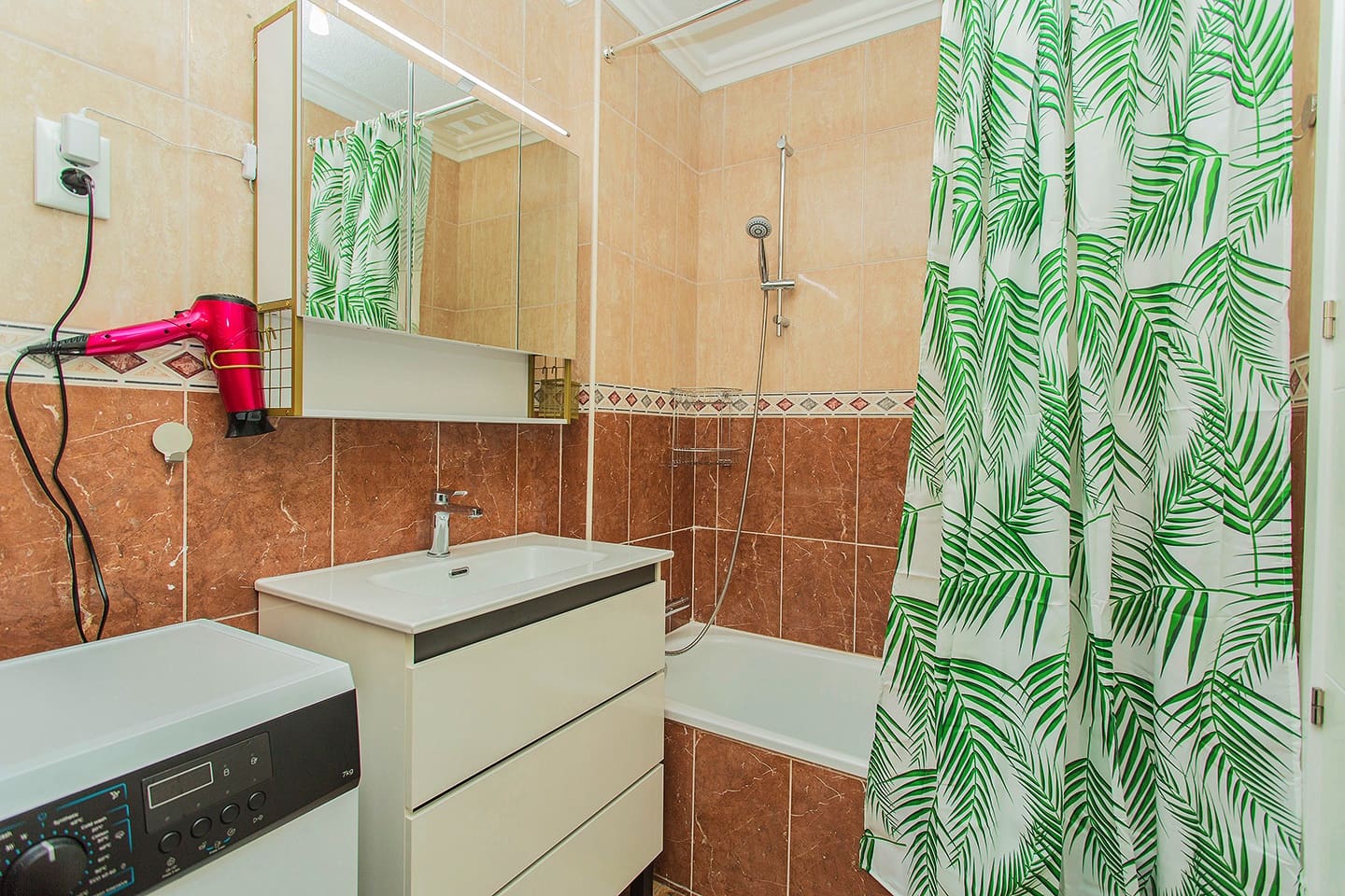 2 bedroom Townhouse for rent in La Mata with pool - € 800 (Ref: 9394385)