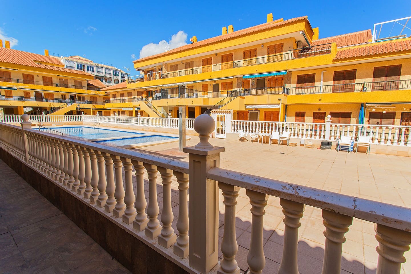 2 bedroom Townhouse for rent in La Mata with pool - € 800 (Ref: 9394385)