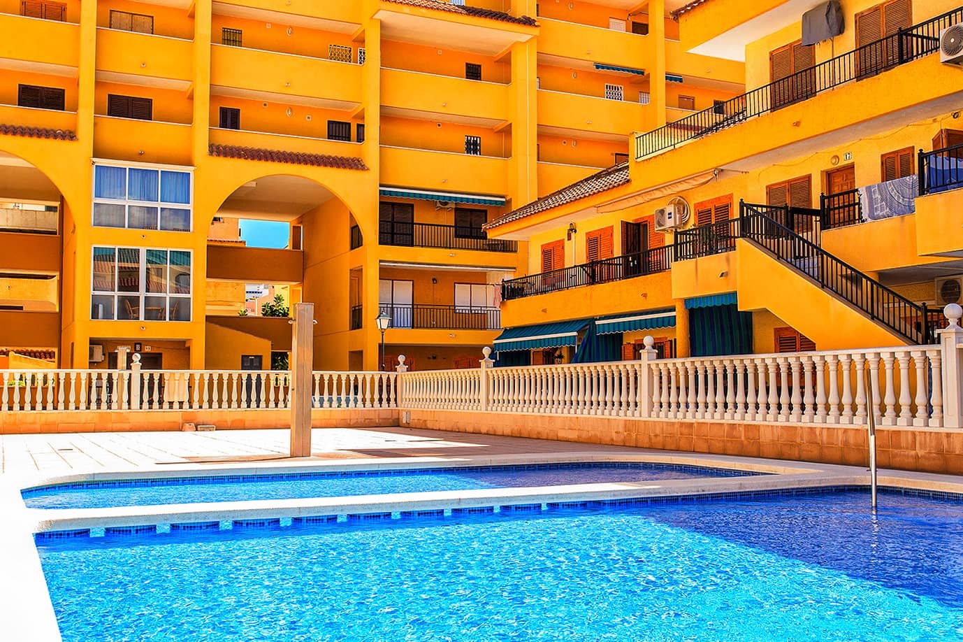 2 bedroom Townhouse for rent in La Mata with pool - € 800 (Ref: 9394385)