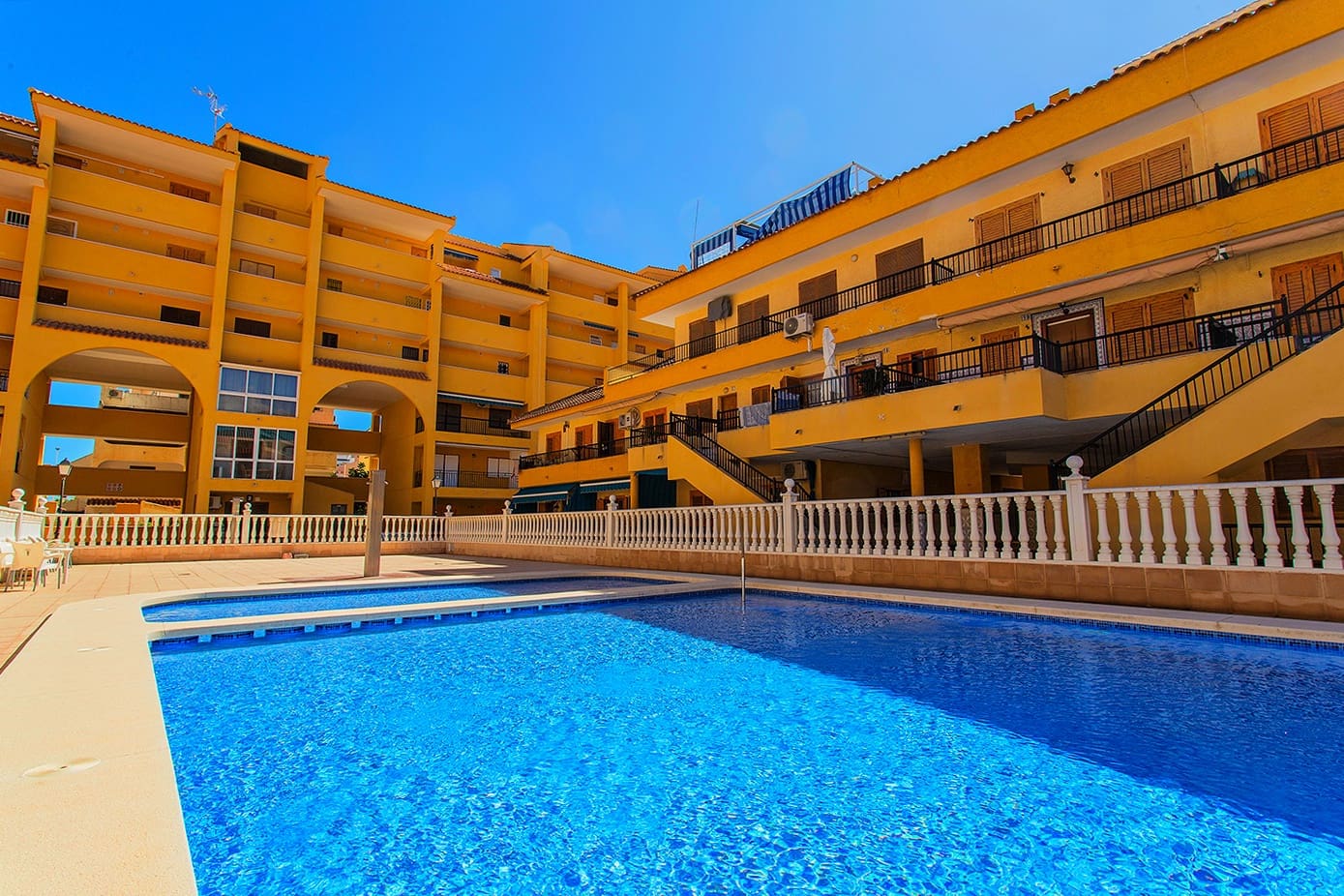 2 bedroom Townhouse for rent in La Mata with pool - € 800 (Ref: 9394385)