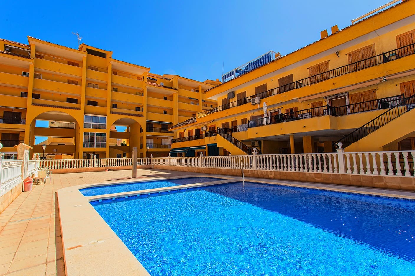 2 bedroom Townhouse for rent in La Mata with pool - € 800 (Ref: 9394385)