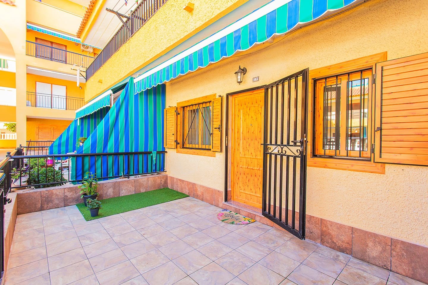 2 bedroom Townhouse for rent in La Mata with pool - € 800 (Ref: 9394385)