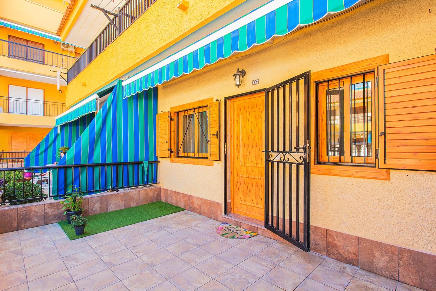 2 bedroom Townhouse for rent in La Mata with pool - € 800 (Ref: 9394385)