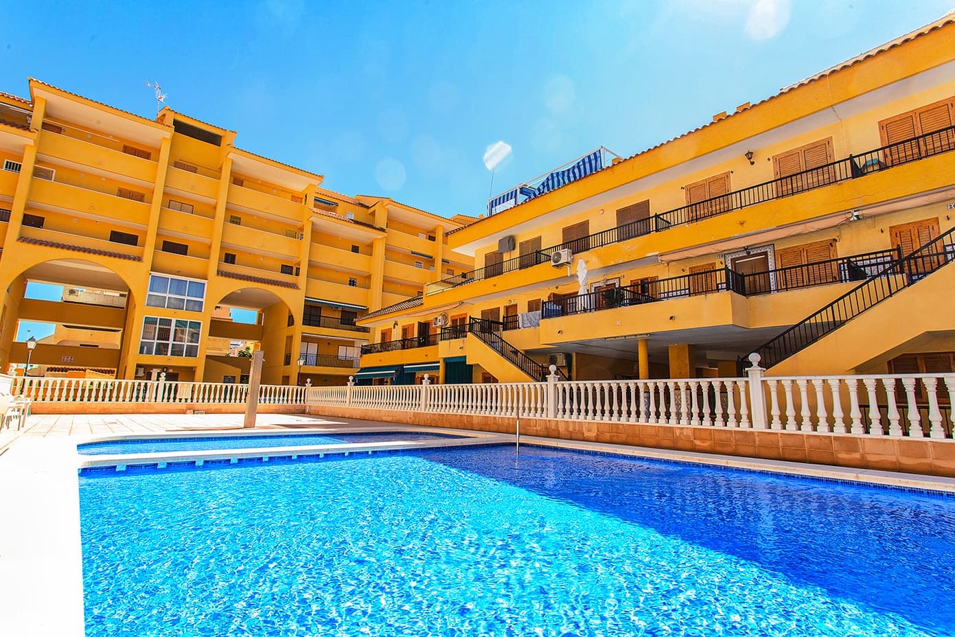 2 bedroom Townhouse for rent in La Mata with pool - € 800 (Ref: 9394385)