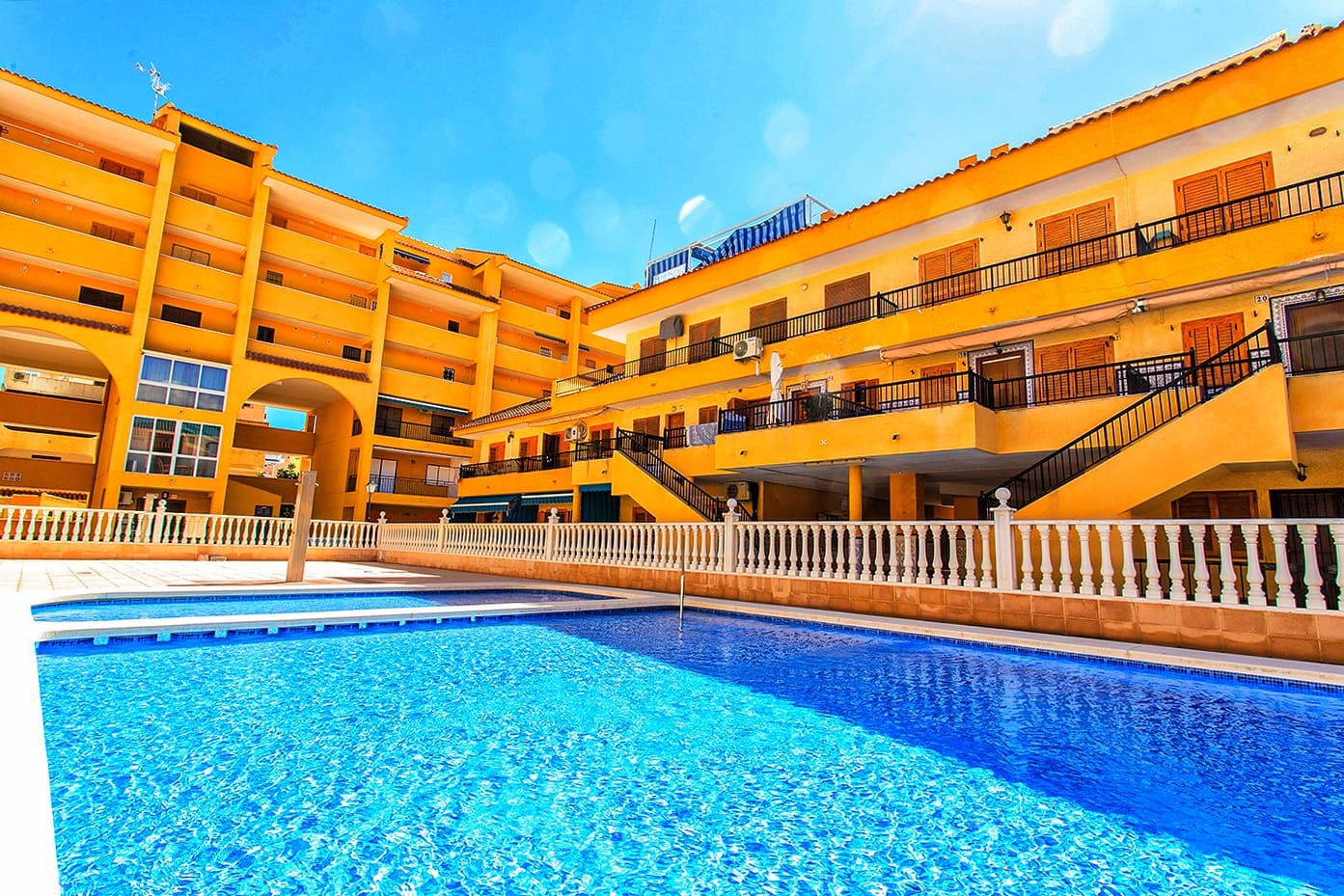 2 bedroom Townhouse for rent in La Mata with pool - € 800 (Ref: 9394385)