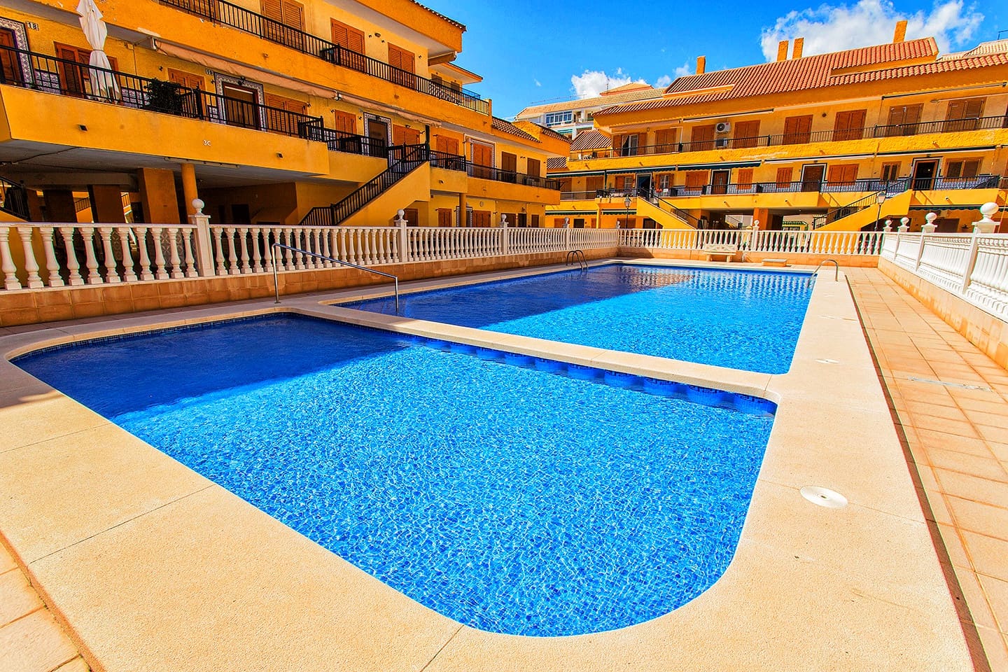 2 bedroom Townhouse for rent in La Mata with pool - € 800 (Ref: 9394385)