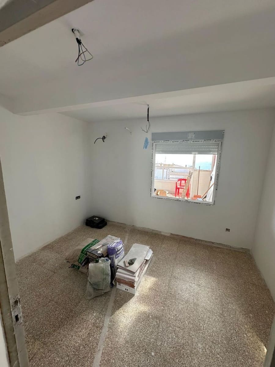 2 makuuhuone Asunto myytävänä paikassa Torrevieja - 210 000 € (Ref: 9416233)