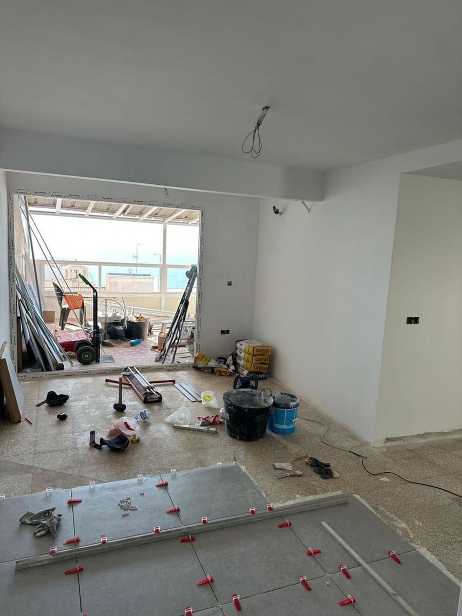 2 makuuhuone Asunto myytävänä paikassa Torrevieja - 210 000 € (Ref: 9416233)