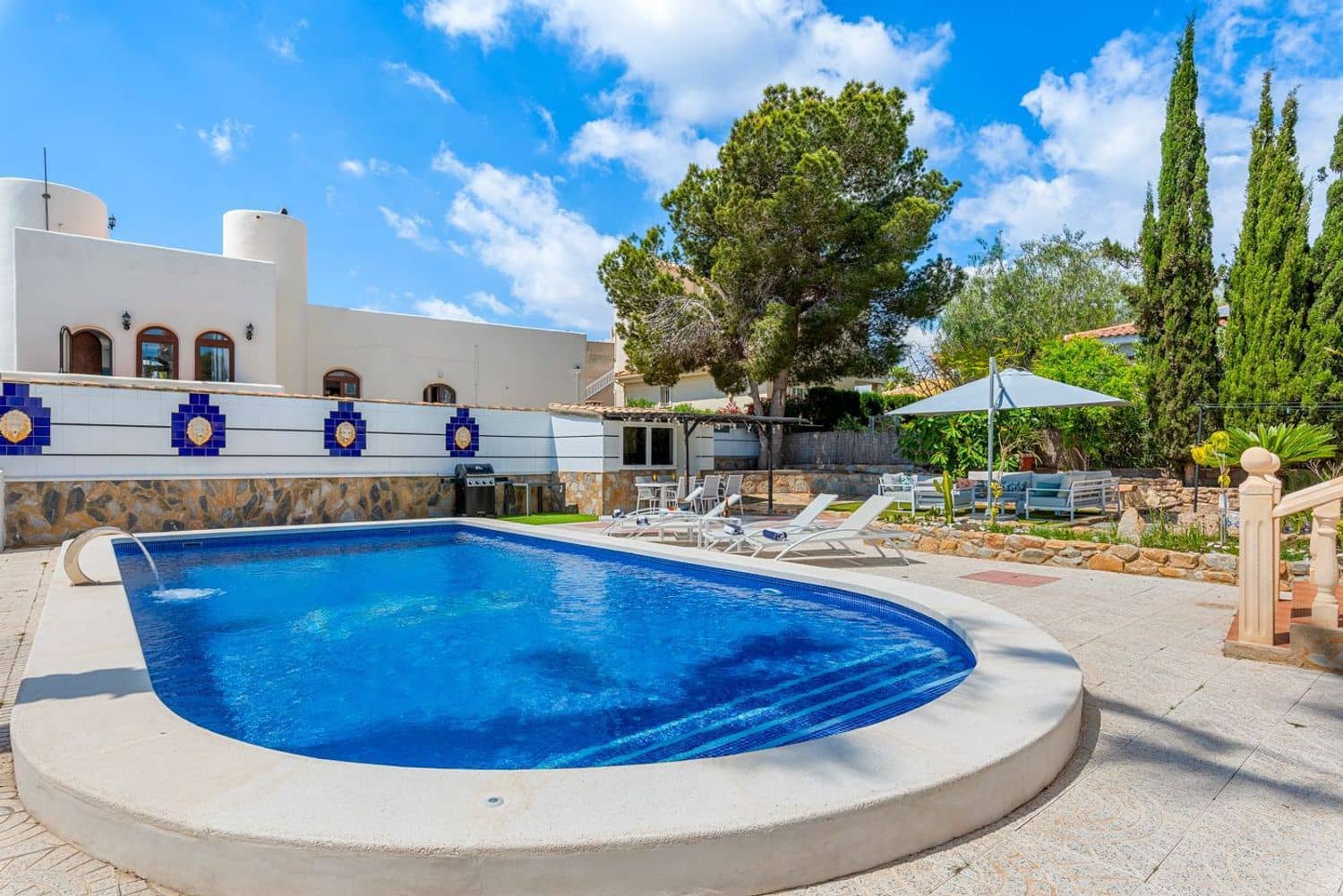 4 sovrum Villa till salu i Pinar de Campoverde med pool - 699 000 € (Ref: 9416235)