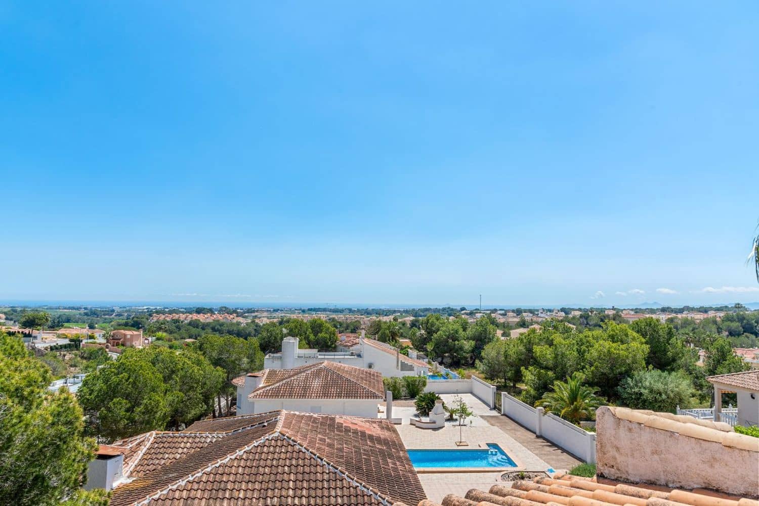 4 sovrum Villa till salu i Pinar de Campoverde med pool - 699 000 € (Ref: 9416235)