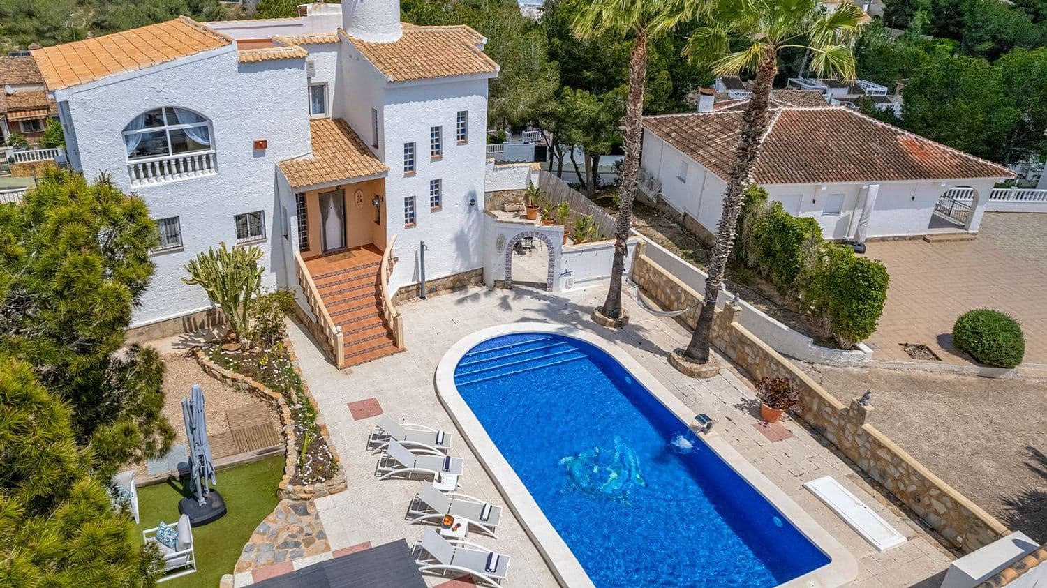 4 sovrum Villa till salu i Pinar de Campoverde med pool - 699 000 € (Ref: 9416235)