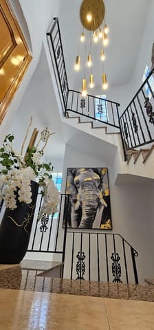 4 makuuhuone Huvila myytävänä paikassa Pinar de Campoverde, Pilar de la Horadada mukana uima-altaan 
autotalli - 699 000 € (Ref: 9416235)