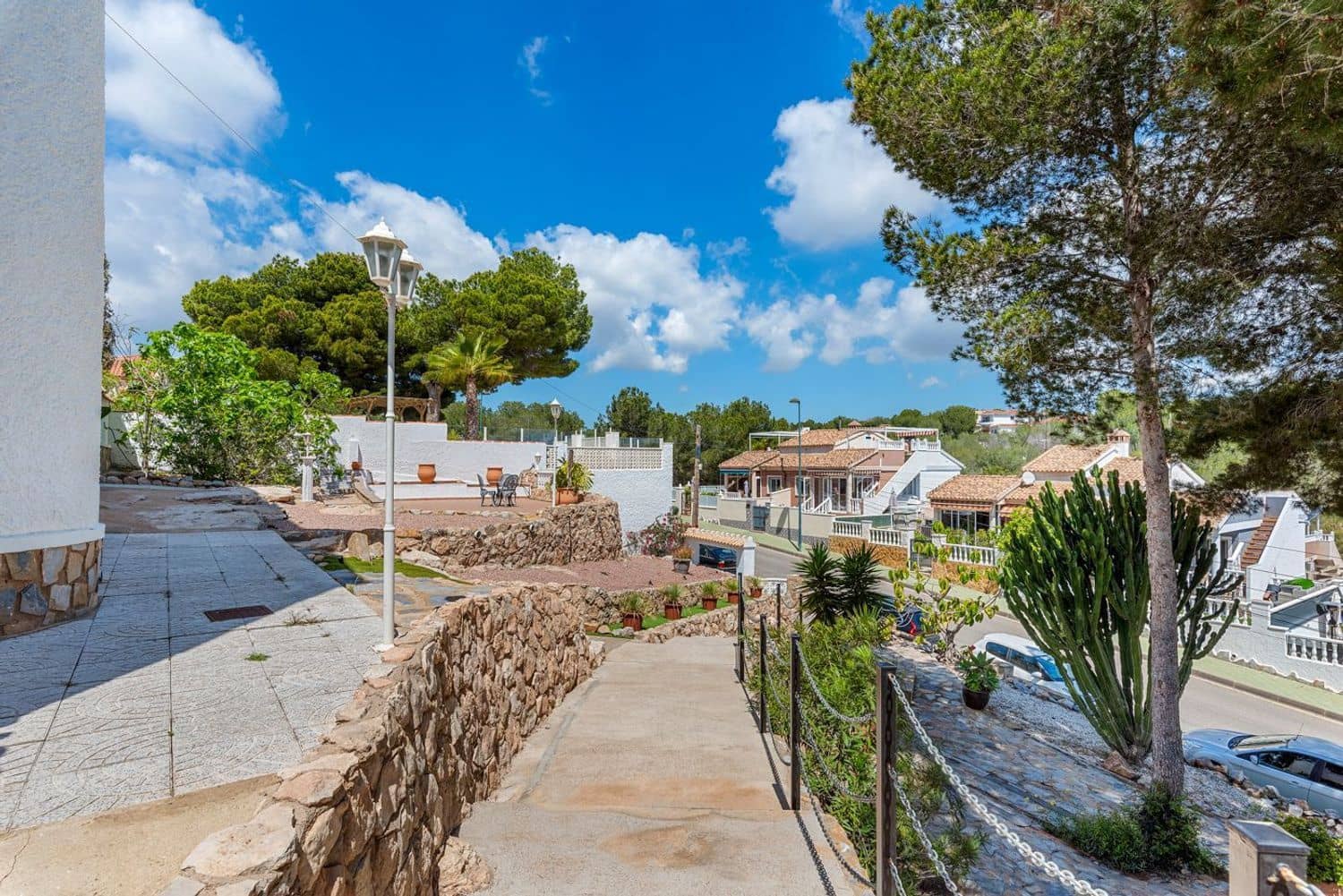 4 bedroom Villa for sale in Pinar de Campoverde with pool garage - € 699,000 (Ref: 9416235)
