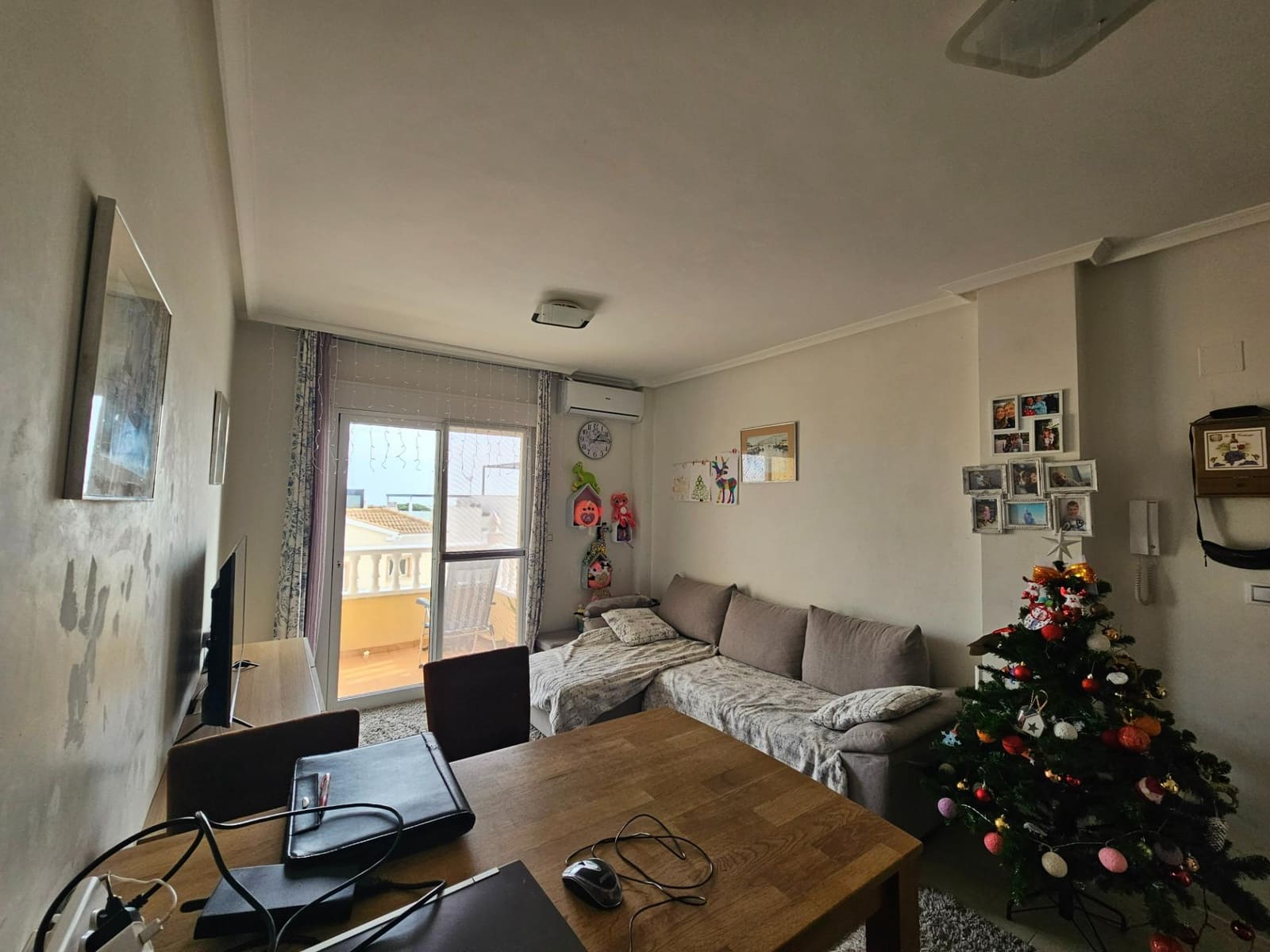 2 makuuhuone Huoneisto myytävänä paikassa Orihuela Costa mukana uima-altaan - 135 000 € (Ref: 9488403)