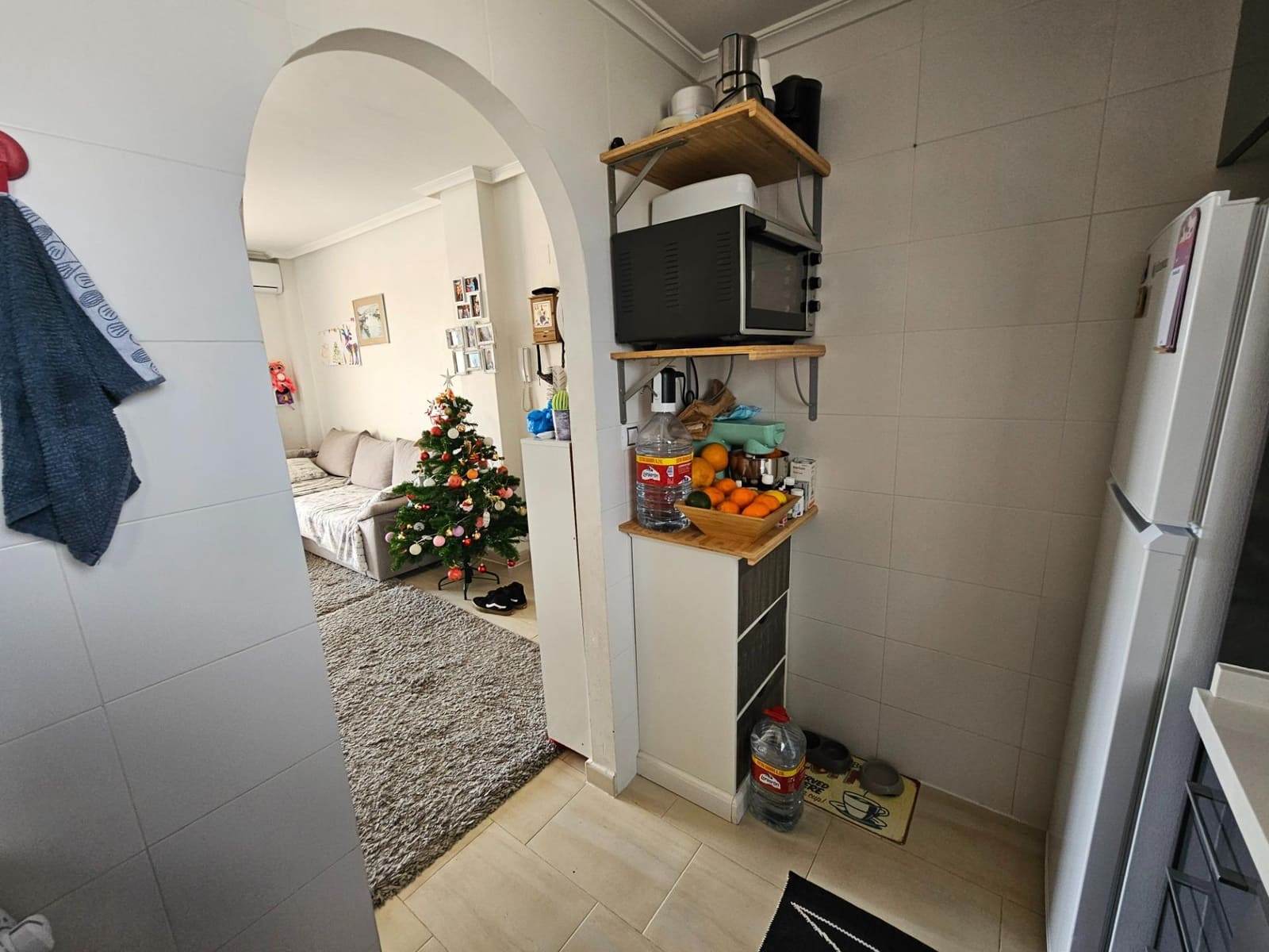 2 makuuhuone Huoneisto myytävänä paikassa Orihuela Costa mukana uima-altaan - 135 000 € (Ref: 9488403)