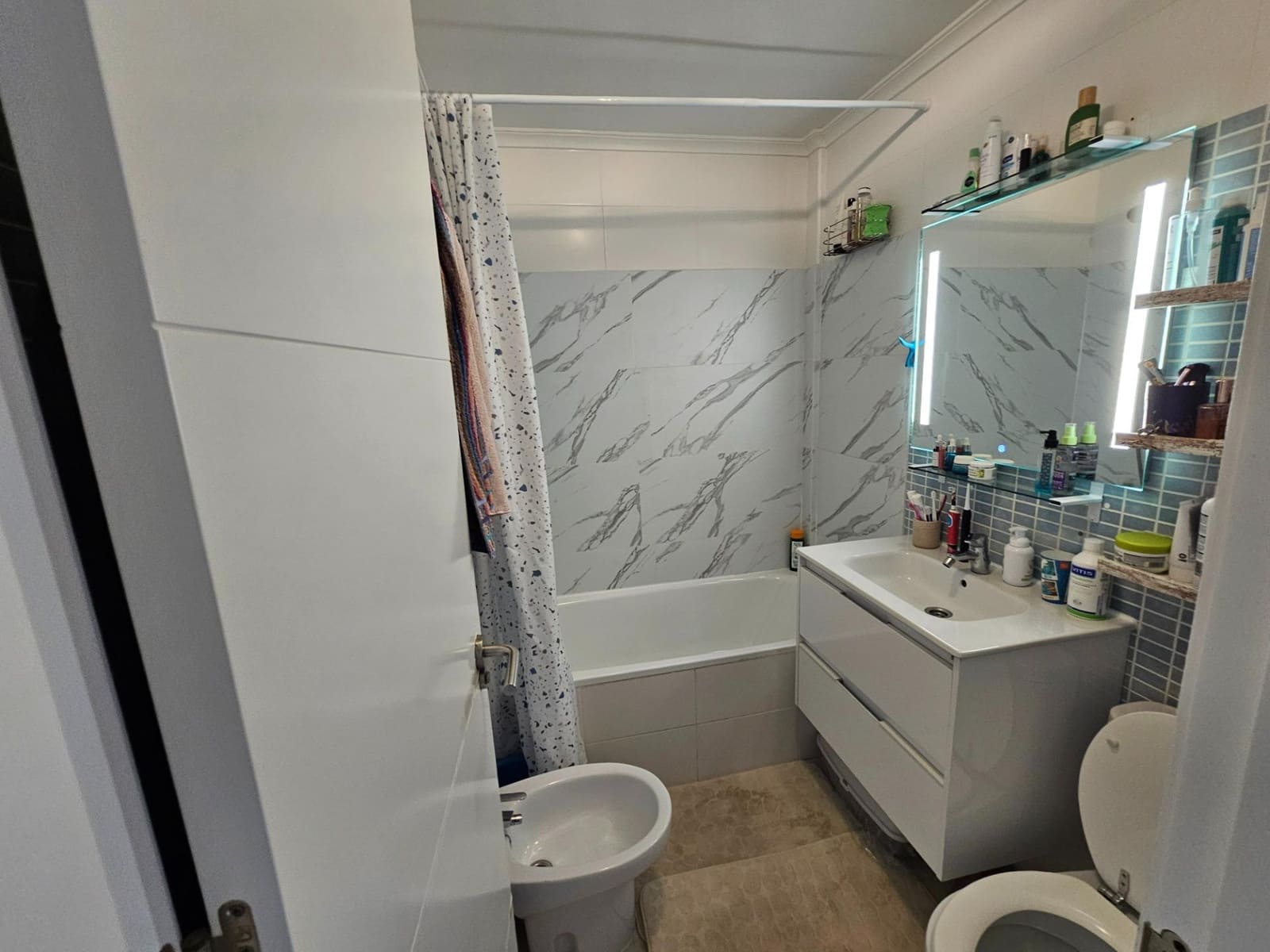 2 makuuhuone Huoneisto myytävänä paikassa Orihuela Costa mukana uima-altaan - 135 000 € (Ref: 9488403)